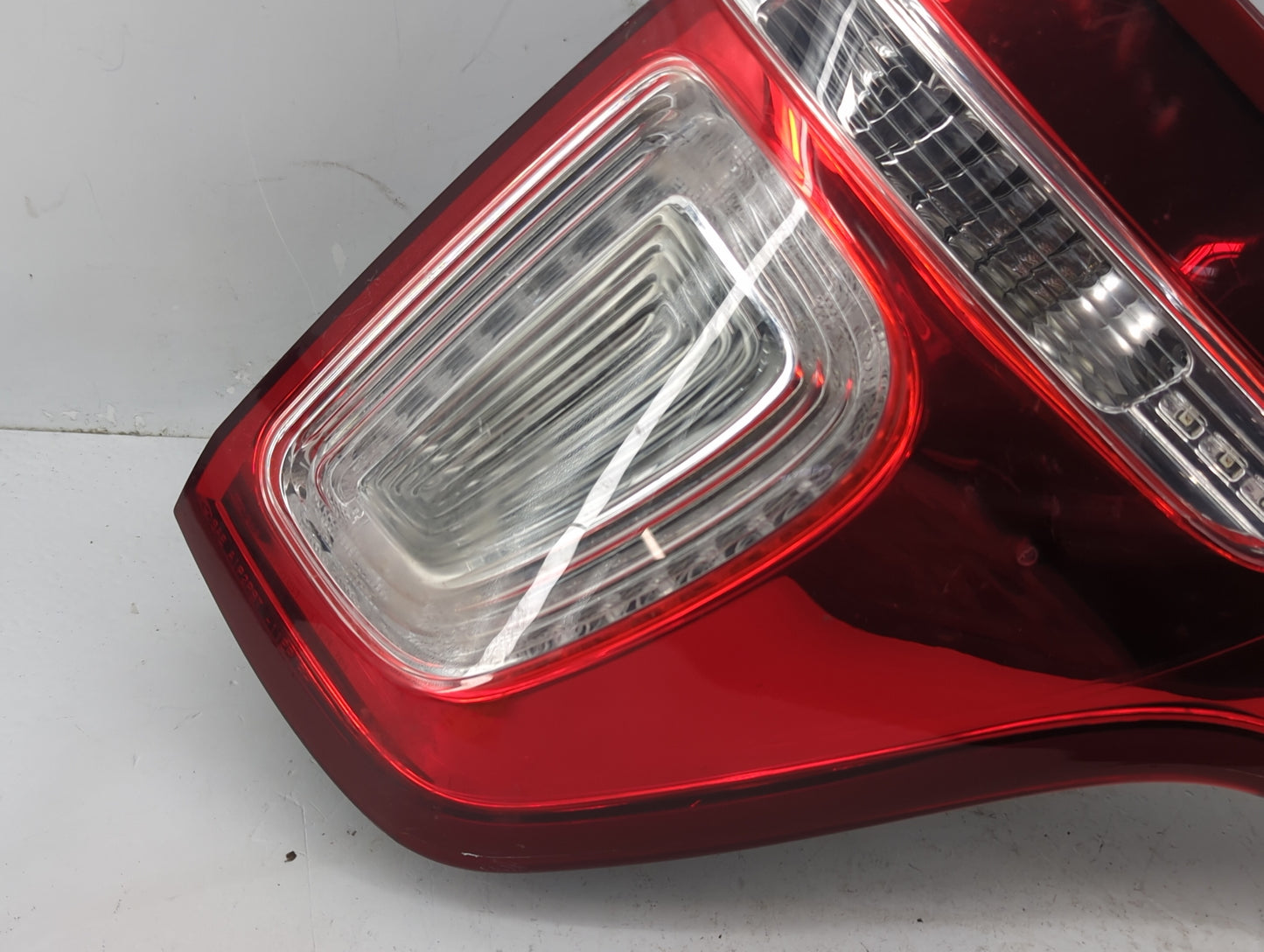2011-2015 Ford Explorer Tail Light Assembly Passenger Right OEM Fits Fits 2011 2012 2013 2014 2015 OEM Used Auto Parts - Oem