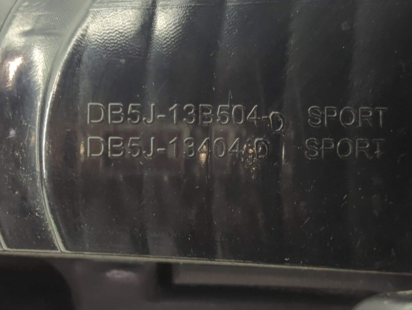 2011-2015 Ford Explorer Tail Light Assembly Passenger Right OEM Fits Fits 2011 2012 2013 2014 2015 OEM Used Auto Parts - Oem