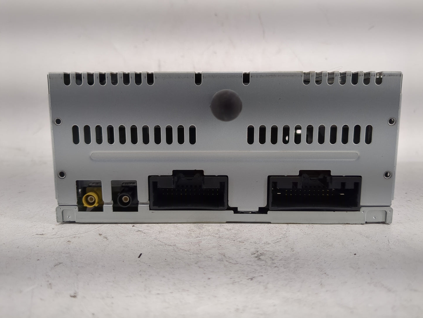 2014 Ford Explorer Radio AM FM Cd Player Receiver Replacement P/N:EB5T-19C107-CB Fits OEM Used Auto Parts - Oemusedautoparts