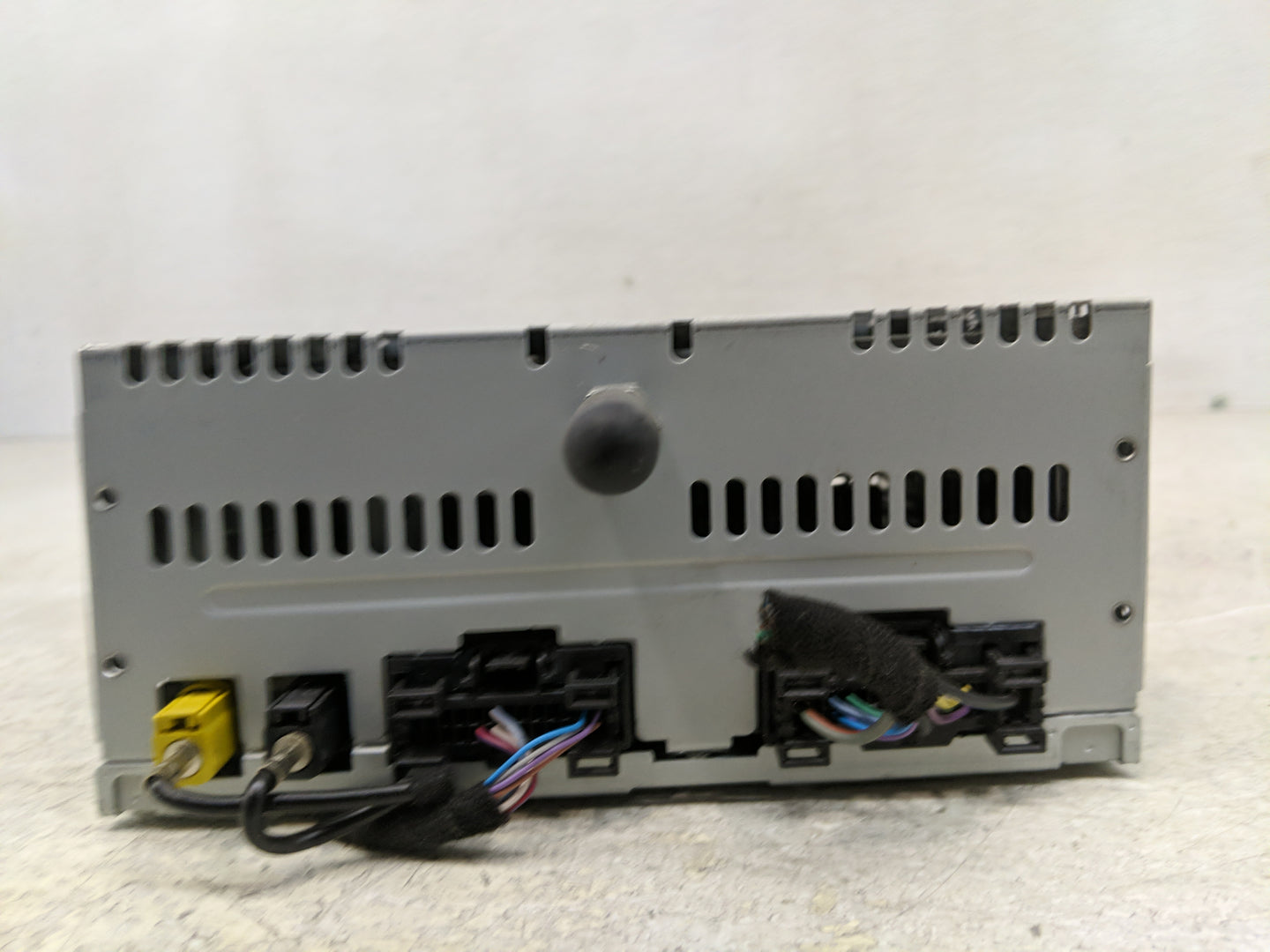 2014 Ford Explorer Radio AM FM Cd Player Receiver Replacement P/N:A12665347 EB5T-19C107-CB Fits OEM Used Auto Parts - Oemuse