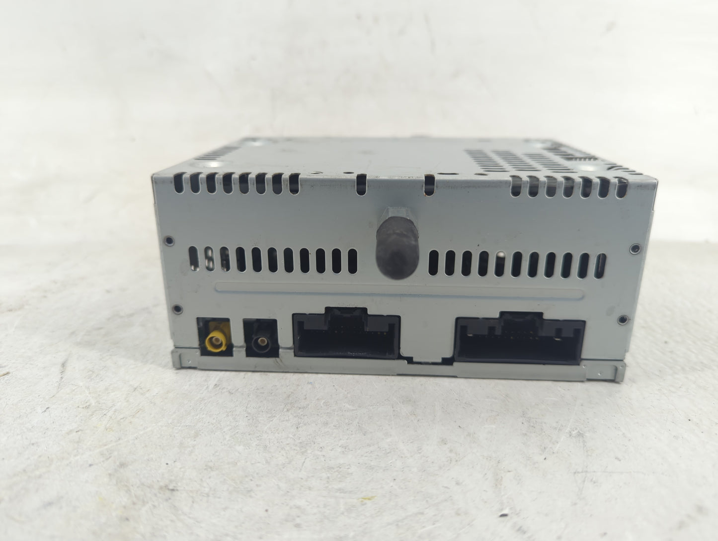 2014 Ford Explorer Radio AM FM Cd Player Receiver Replacement P/N:EB5T19C107FC Fits OEM Used Auto Parts - Oemusedautoparts1.