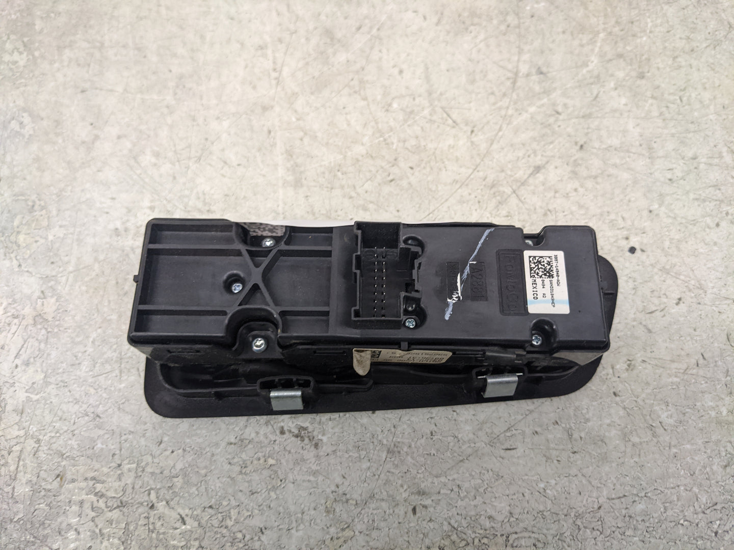 2011-2015 Ford Explorer Master Power Window Switch Replacement Driver Side Left Fits Fits 2011 2012 2013 2014 2015 OEM Used 