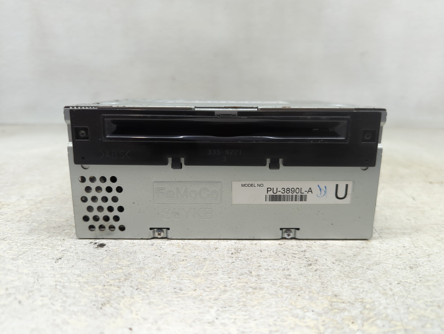 2014-2015 Ford Explorer Radio AM FM Cd Player Receiver Replacement P/N:PU-3890L-A Fits Fits 2014 2015 OEM Used Auto Parts - 