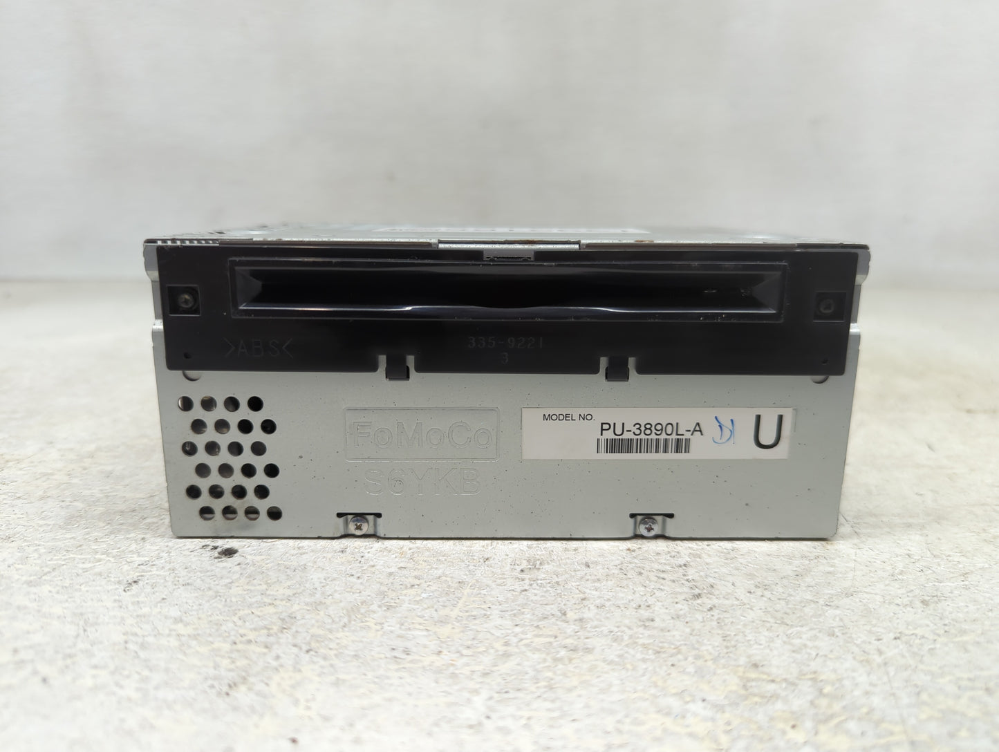 2014-2015 Ford Explorer Radio AM FM Cd Player Receiver Replacement P/N:PU-3890L-A Fits Fits 2014 2015 OEM Used Auto Parts - 