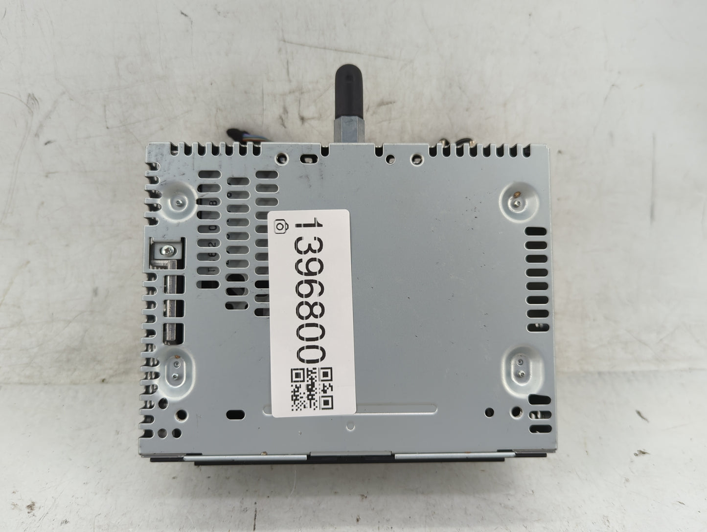 2014 Ford Explorer Radio AM FM Cd Player Receiver Replacement P/N:EB5T19C107CB PU-3891L-A Fits OEM Used Auto Parts - Oemused