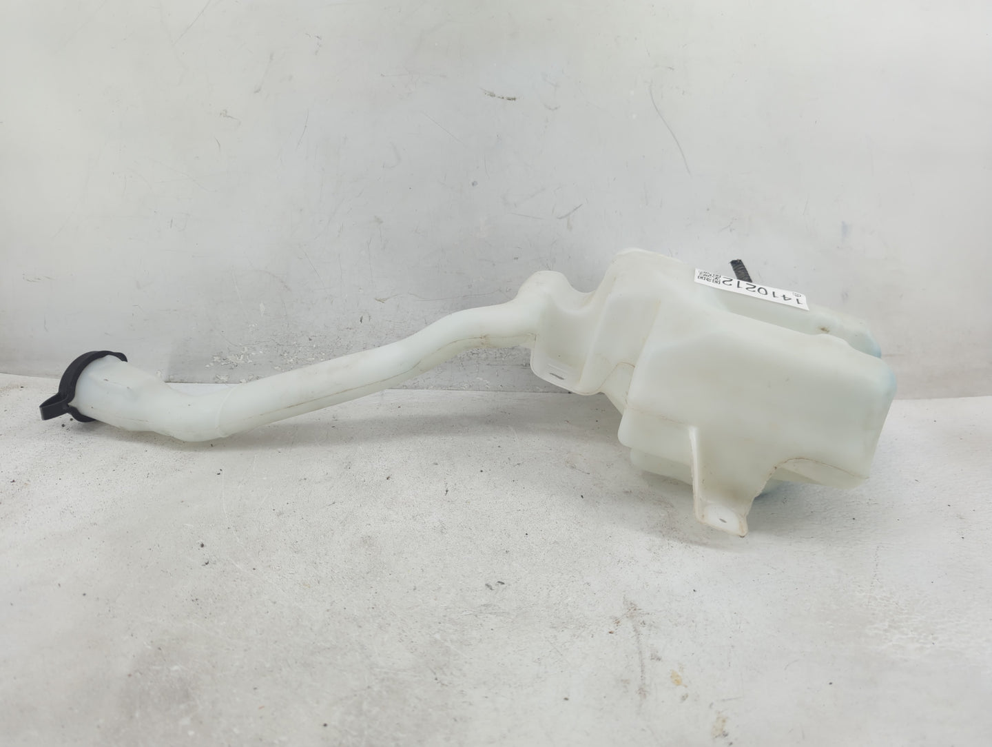 2011-2015 Ford Explorer Windshield Washer Fluid Reservoir Bottle Oem - Oemusedautoparts1.com