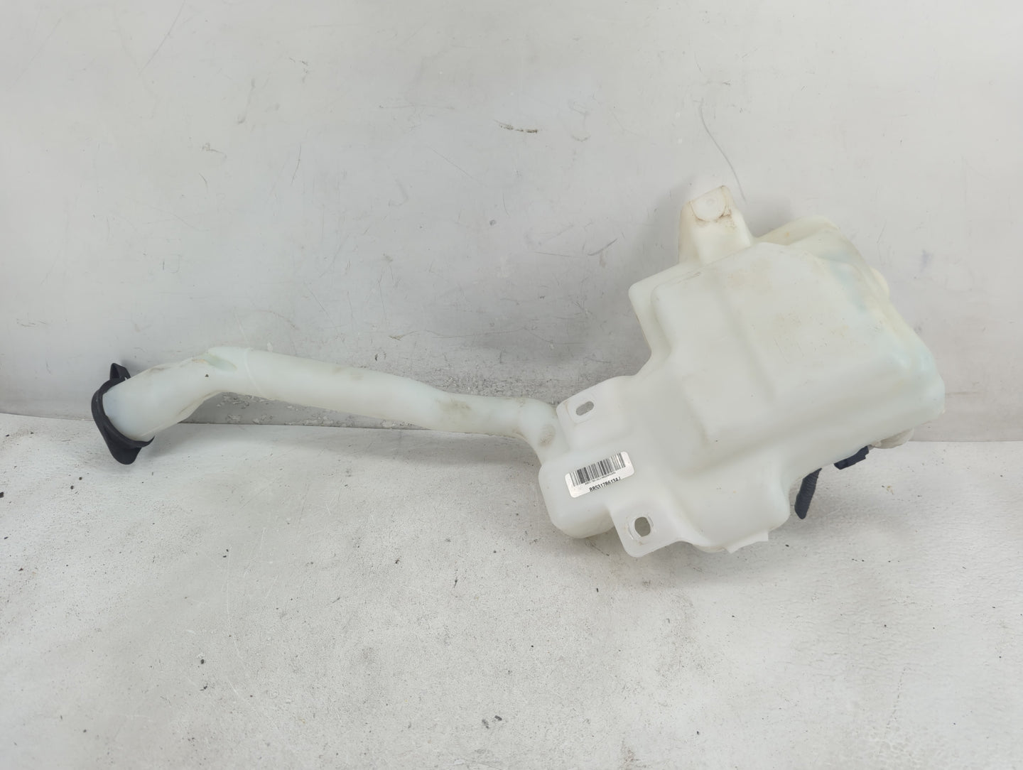 2011-2015 Ford Explorer Windshield Washer Fluid Reservoir Bottle Oem - Oemusedautoparts1.com