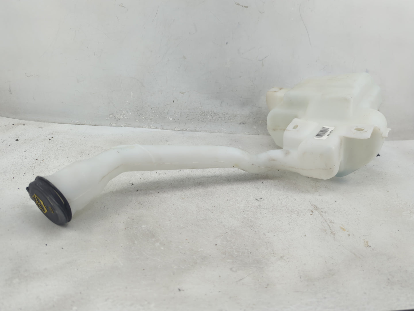 2011-2015 Ford Explorer Windshield Washer Fluid Reservoir Bottle Oem - Oemusedautoparts1.com