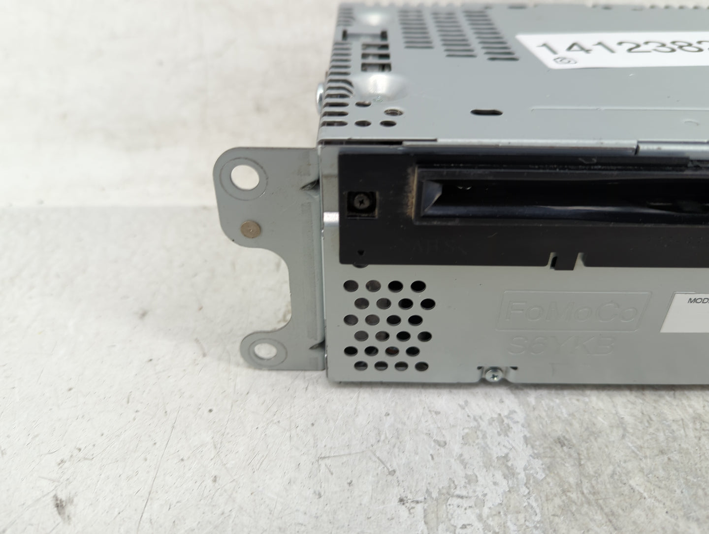 2014 Ford Explorer Radio AM FM Cd Player Receiver Replacement P/N:EB5T-19C107-CB Fits OEM Used Auto Parts - Oemusedautoparts