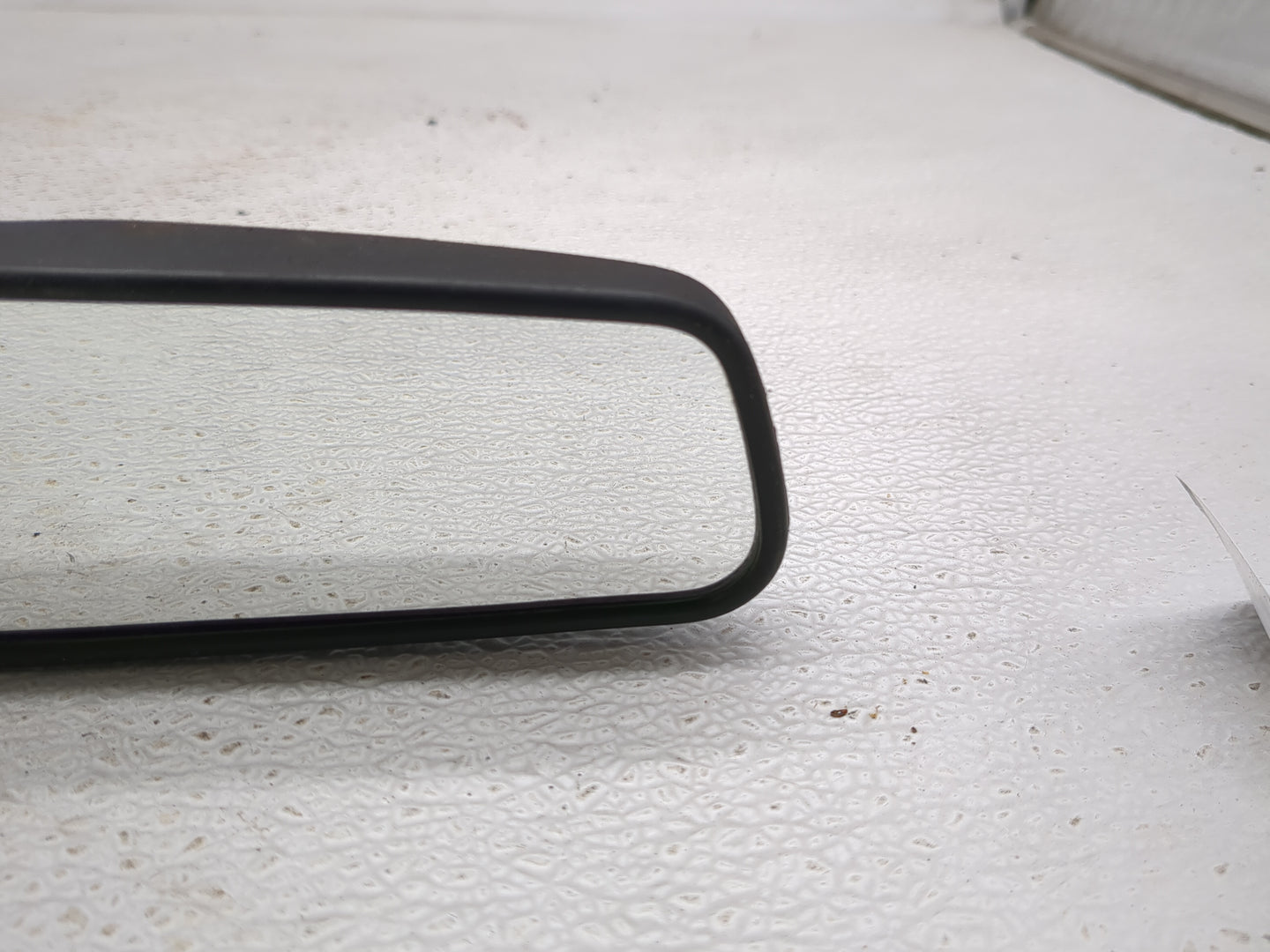 2001-2022 Ford Explorer Interior Rear View Mirror Replacement OEM P/N:011083 A048070 Fits OEM Used Auto Parts - Oemusedautop