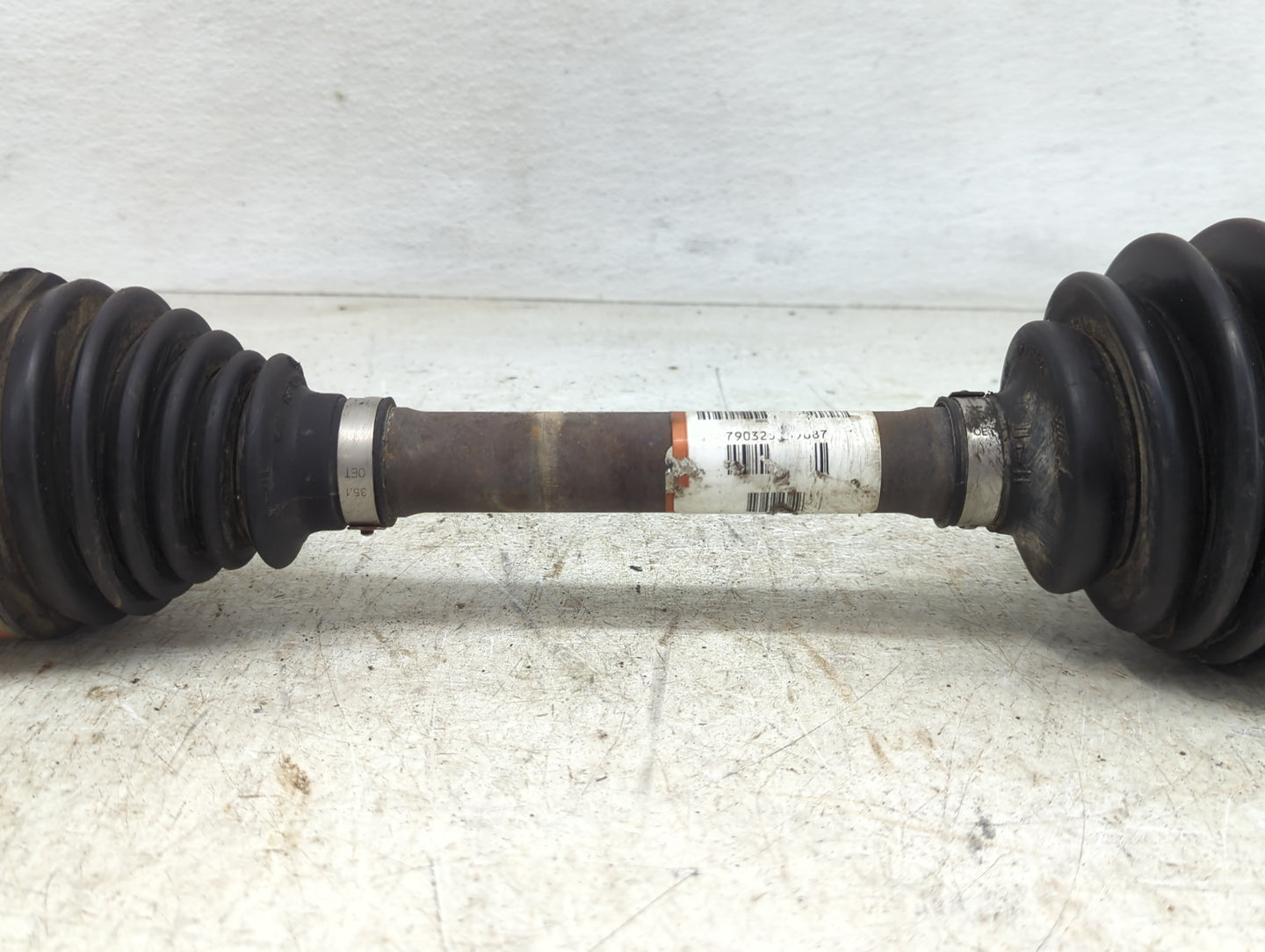 2014 Ford Explorer Axle Shaft Front Driver Cv C/v - Oemusedautoparts1.com