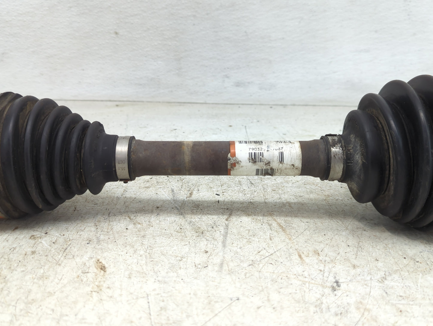 2014 Ford Explorer Axle Shaft Front Driver Cv C/v - Oemusedautoparts1.com