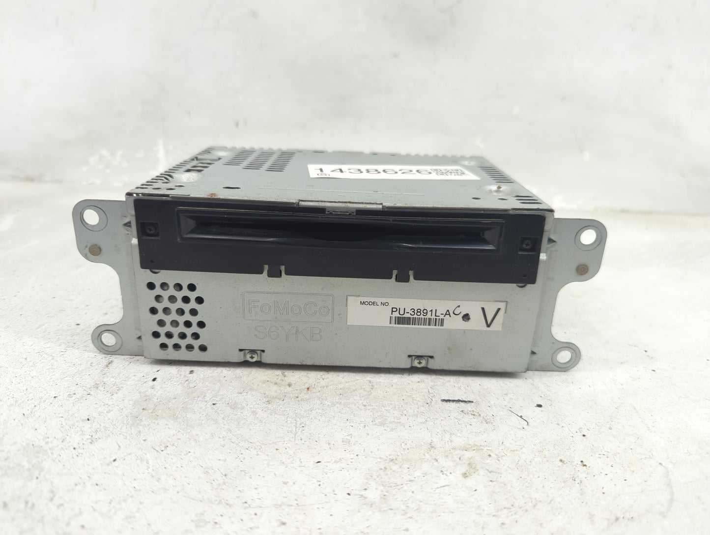 2014 Ford Explorer Radio AM FM Cd Player Receiver Replacement P/N:EB5T19C107FC Fits OEM Used Auto Parts - Oemusedautoparts1.