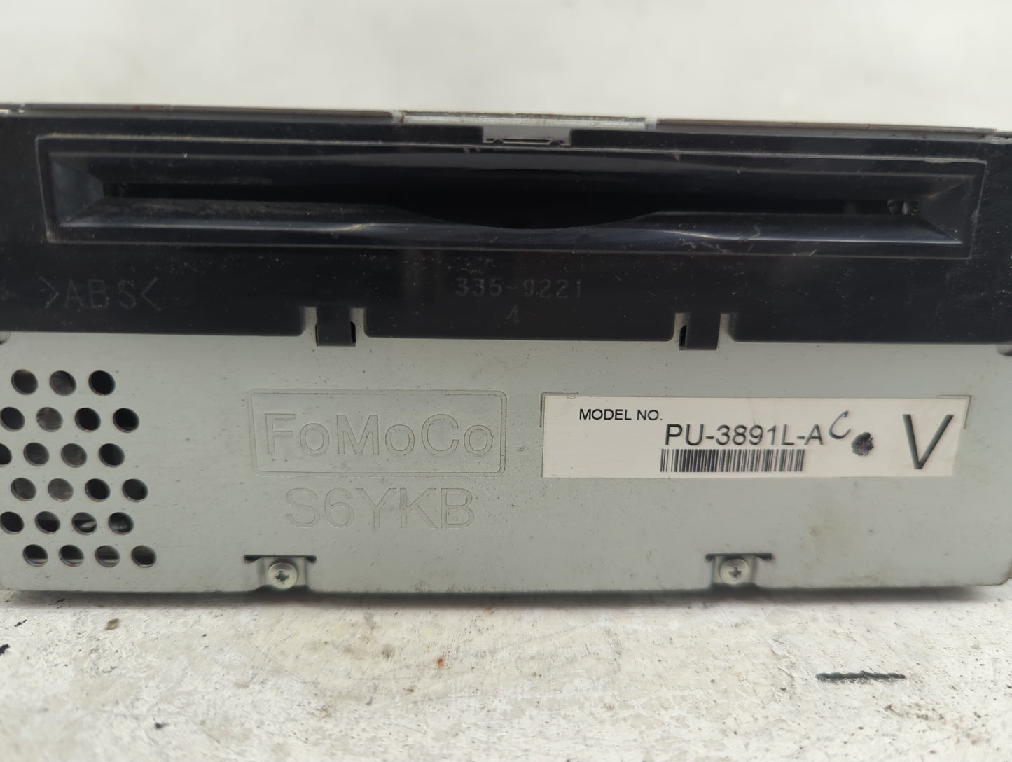 2014 Ford Explorer Radio AM FM Cd Player Receiver Replacement P/N:EB5T19C107FC Fits OEM Used Auto Parts - Oemusedautoparts1.
