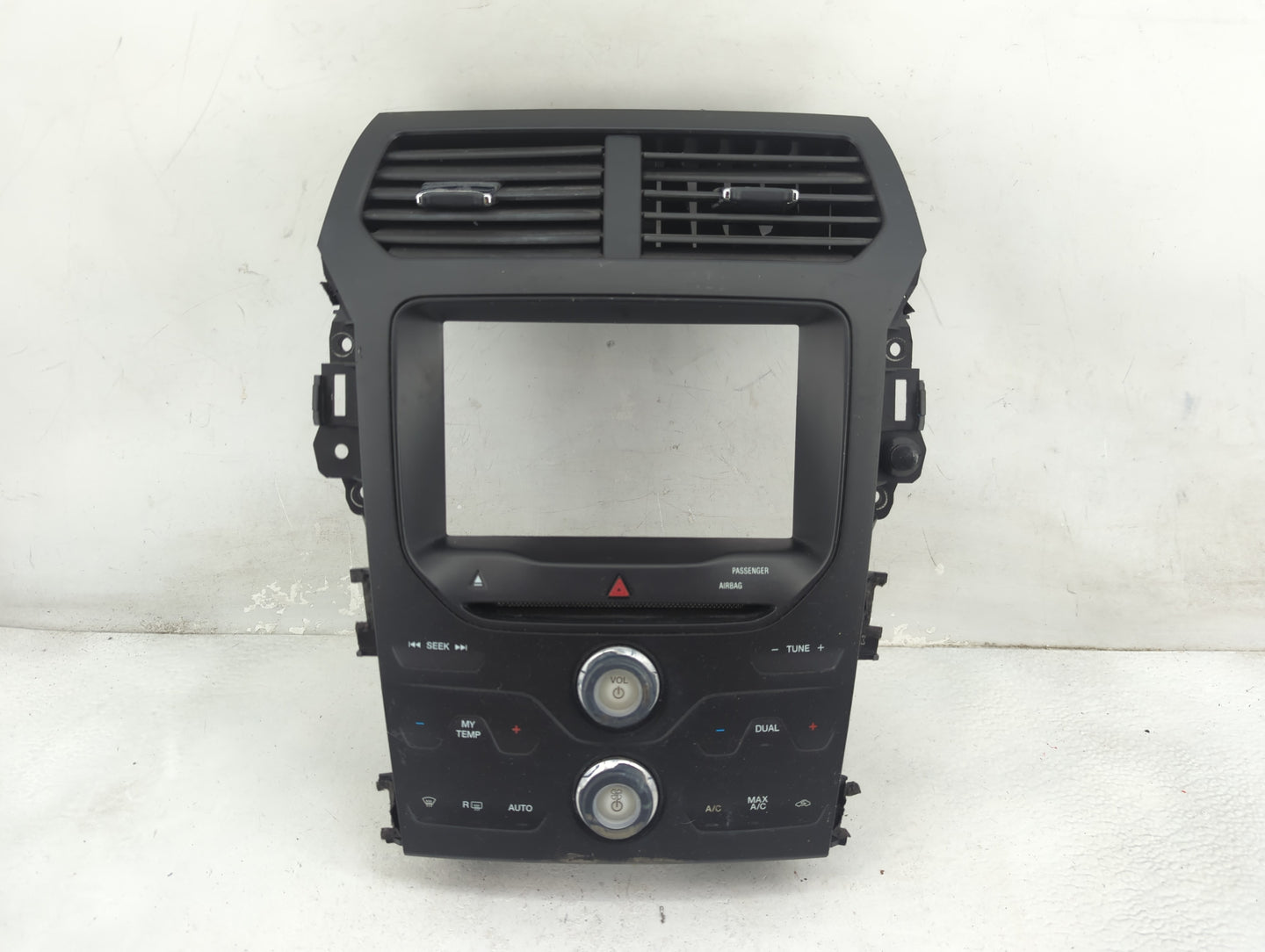 2014 Ford Explorer Climate Control Module Temperature AC/Heater Replacement P/N:EB5T-18A802-EA Fits OEM Used Auto Parts - Oe