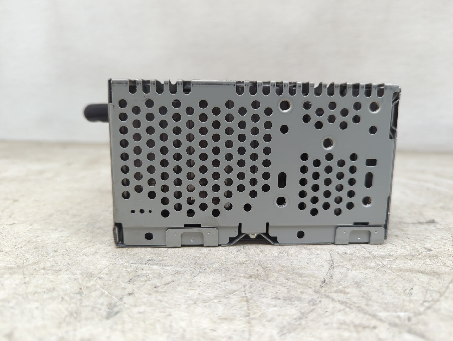 2014 Ford Explorer Radio AM FM Cd Player Receiver Replacement P/N:PU-3890L-A EB5T-19C107-BB Fits OEM Used Auto Parts - Oemus