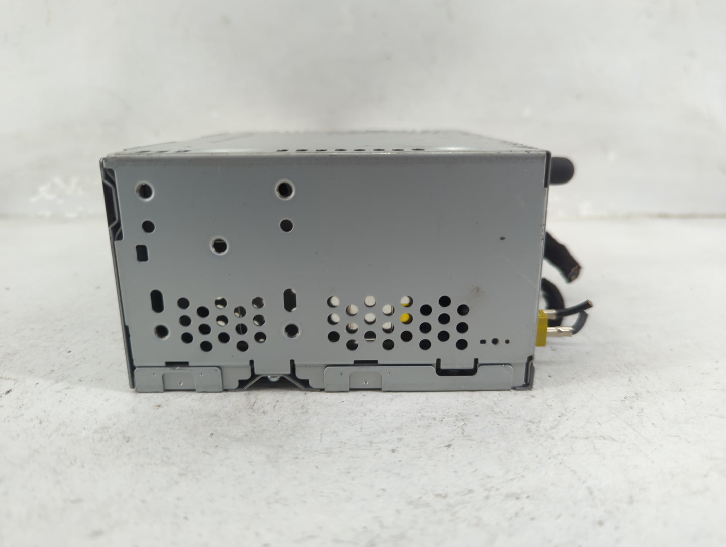 2014 Ford Explorer Radio AM FM Cd Player Receiver Replacement P/N:PU-3911L-C EB5T19C107FC, A12810105 Fits OEM Used Auto Part