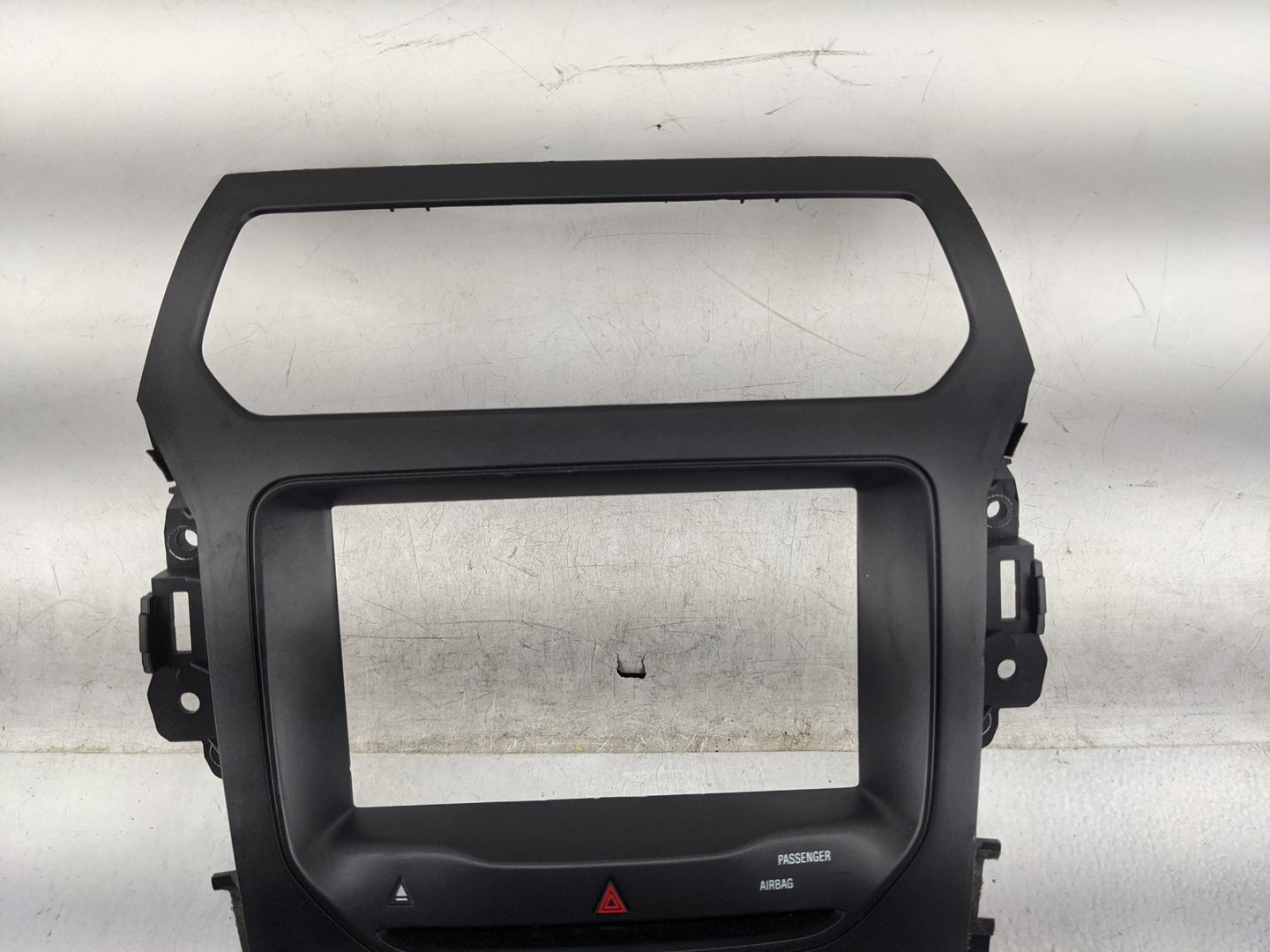 2014-2015 Ford Explorer Radio Control Panel 1468399 - Oemusedautoparts1.com