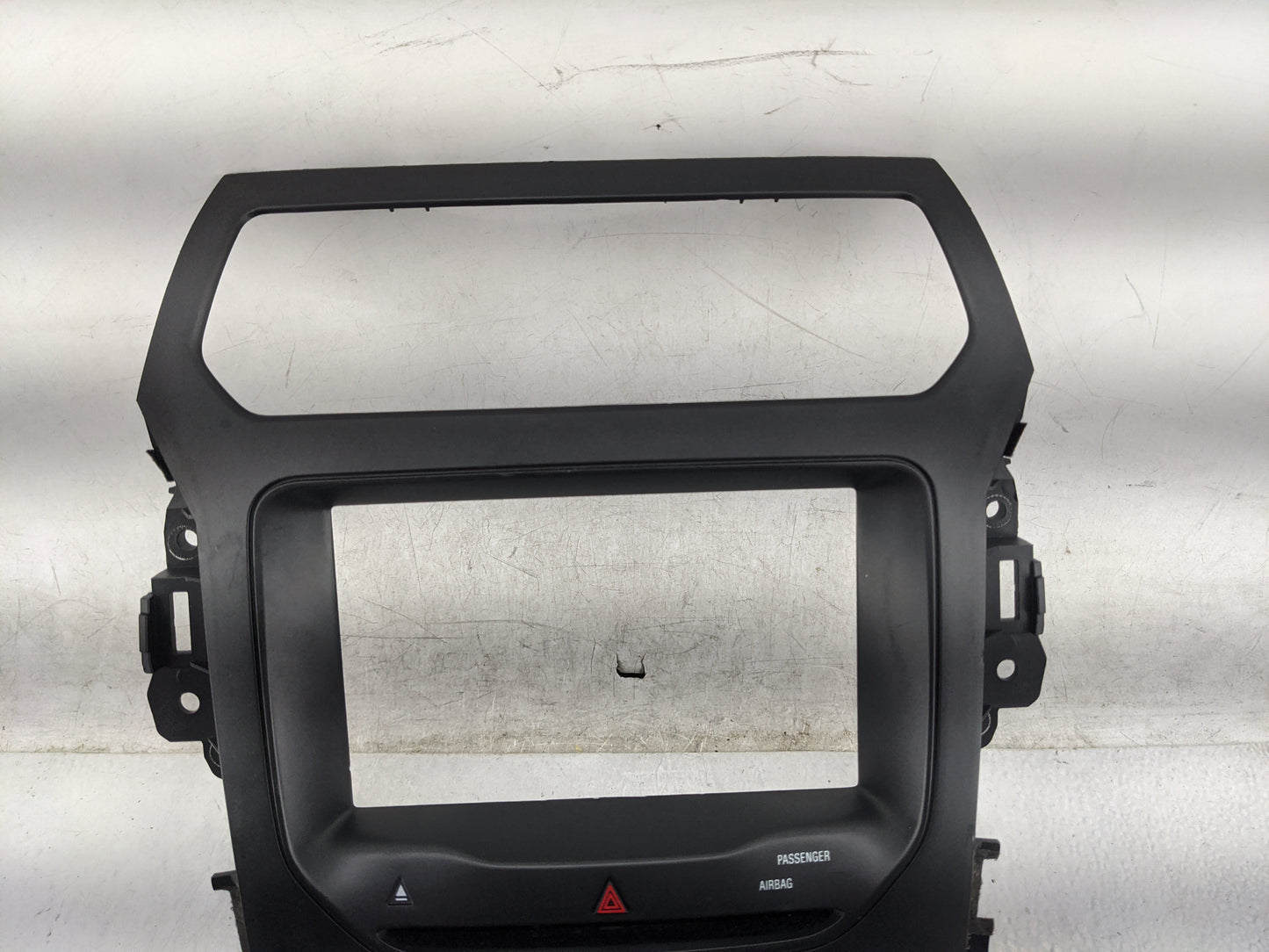 2014-2015 Ford Explorer Radio Control Panel 1468399 - Oemusedautoparts1.com