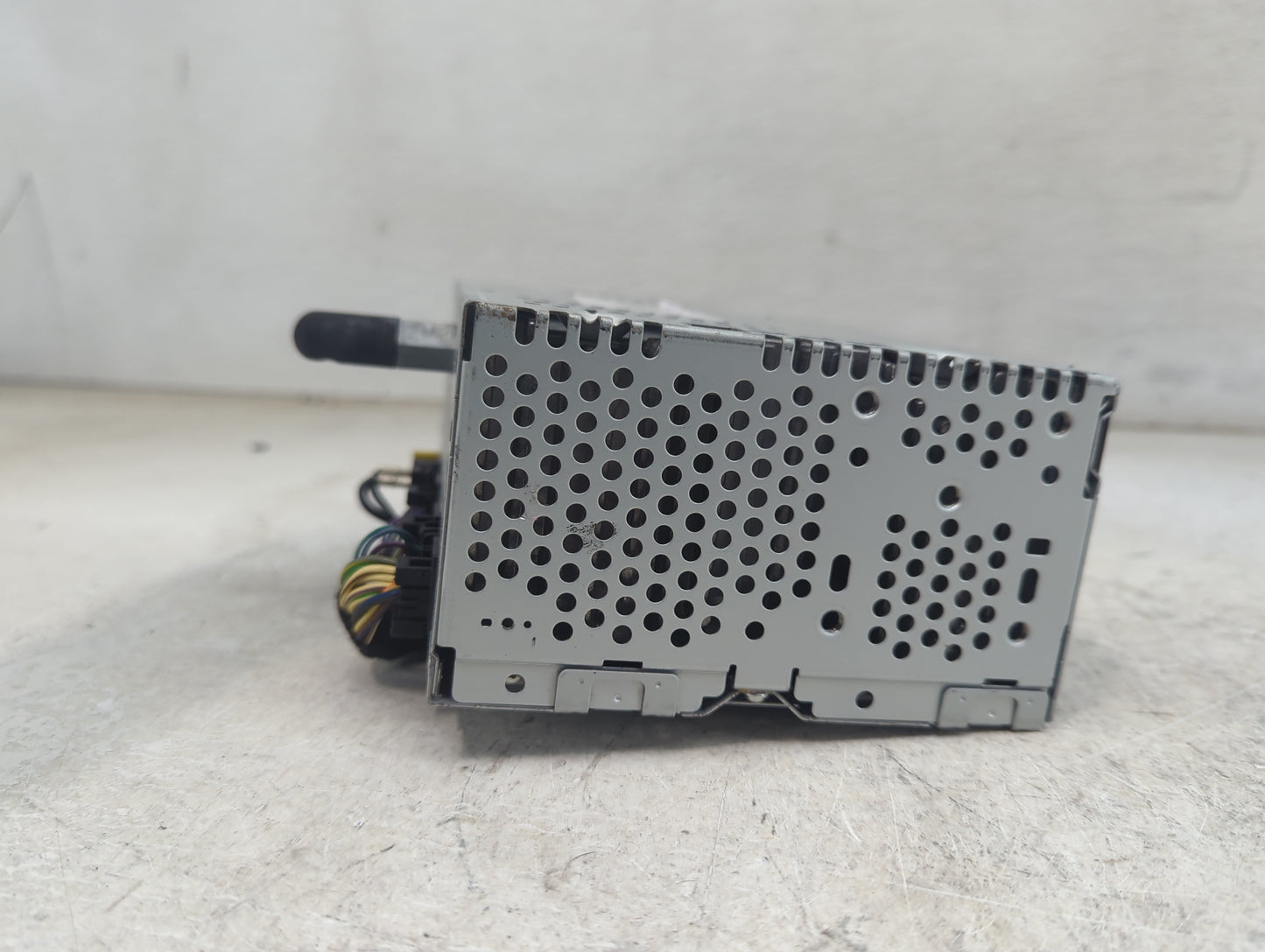2014 Ford Explorer Radio AM FM Cd Player Receiver Replacement P/N:PU-3910L-C EB5T-19C107-EA Fits OEM Used Auto Parts - Oemus