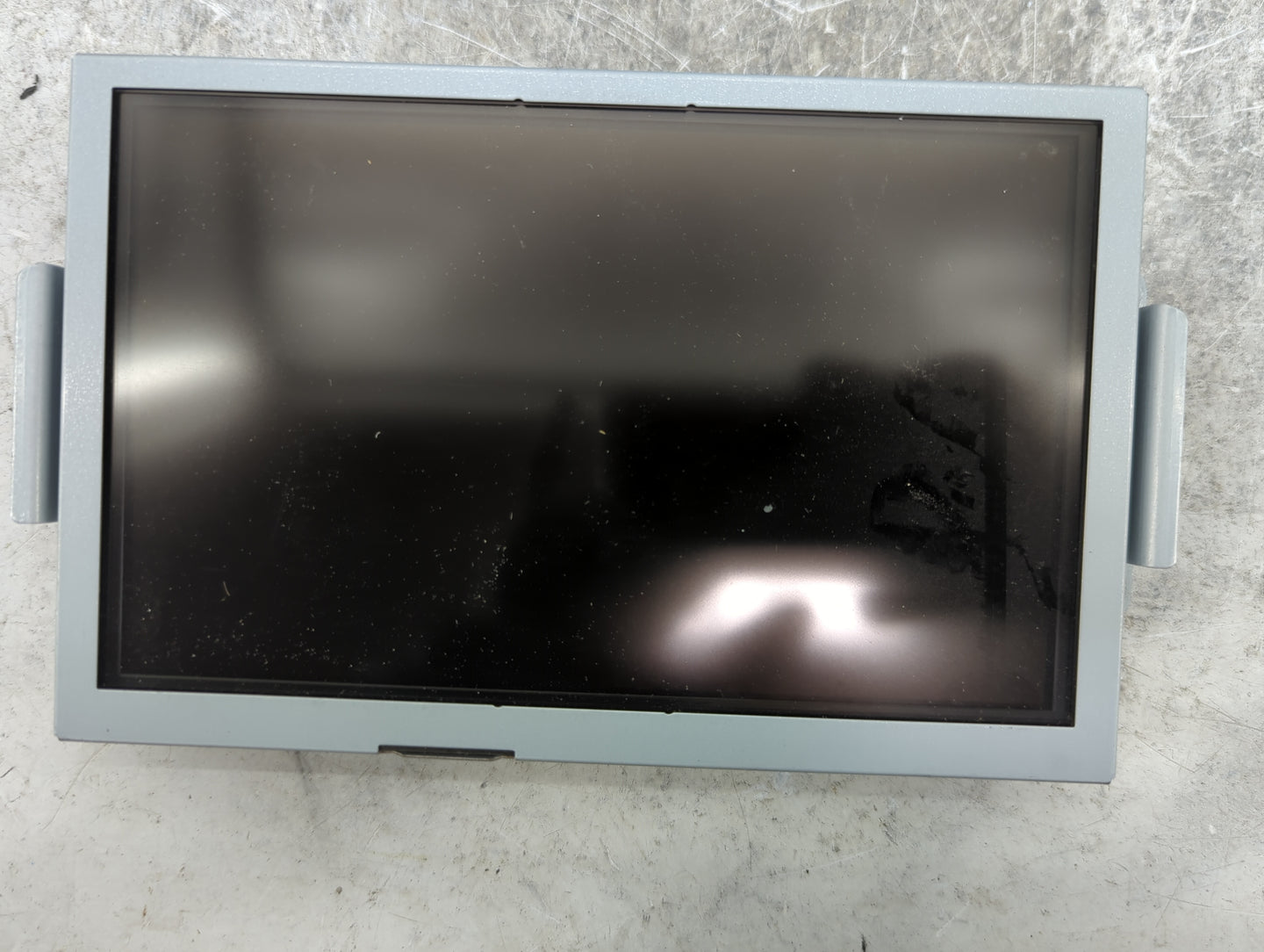 2013-2014 Ford Explorer Information Display Screen 1469978 - Oemusedautoparts1.com