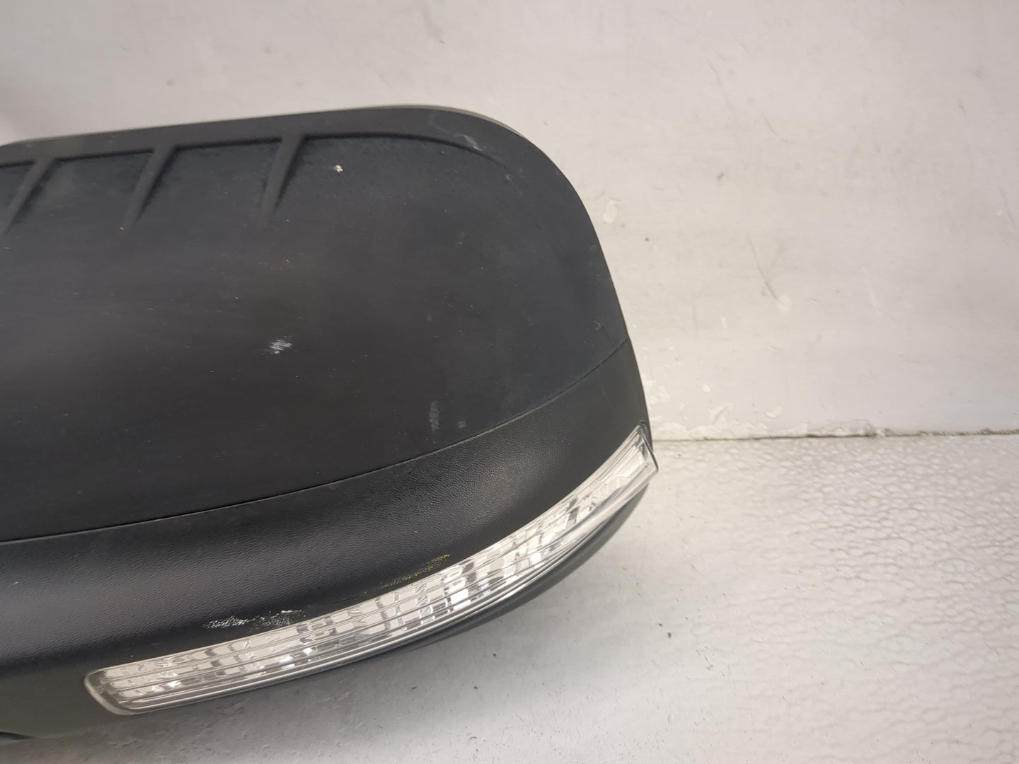 2011-2015 Ford Explorer Driver Side View Mirror - Left Door Mirror OEM Used - Oemusedautoparts1.com