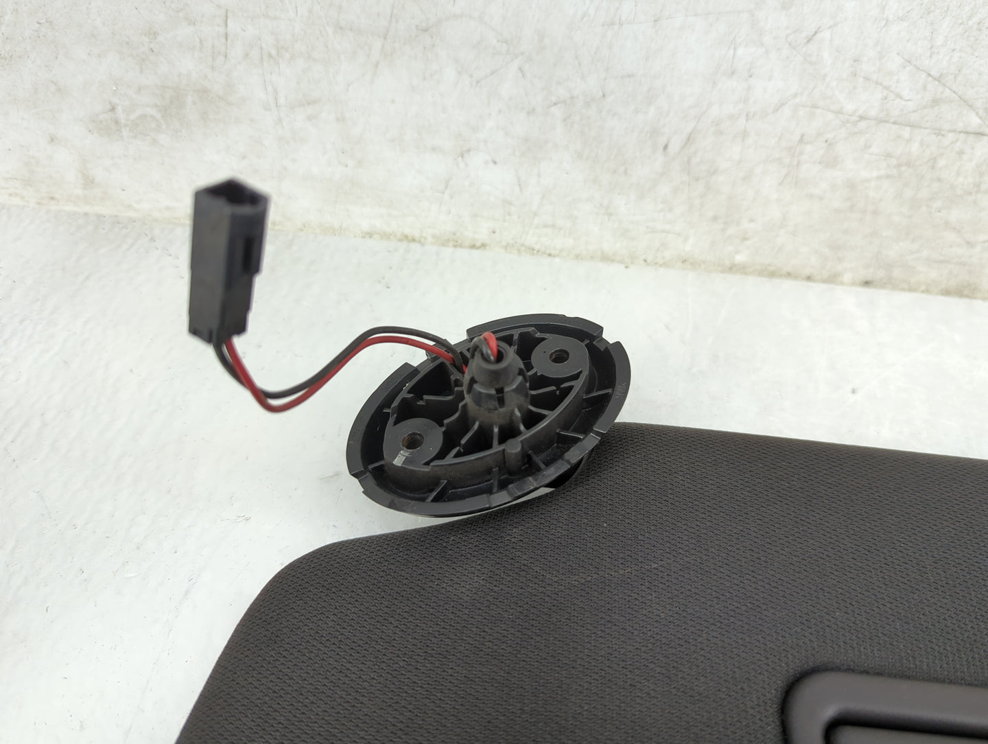 2011-2015 Ford Explorer Sun Visor Shade Replacement Driver Left Mirror Fits Fits 2011 2012 2013 2014 2015 OEM Used Auto Part