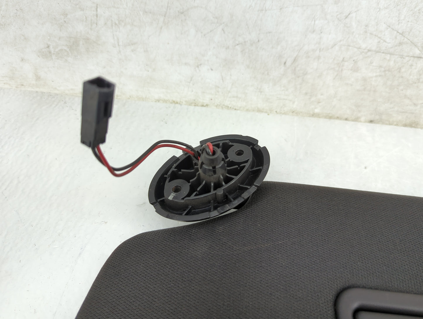 2011-2015 Ford Explorer Sun Visor Shade Replacement Driver Left Mirror Fits Fits 2011 2012 2013 2014 2015 OEM Used Auto Part