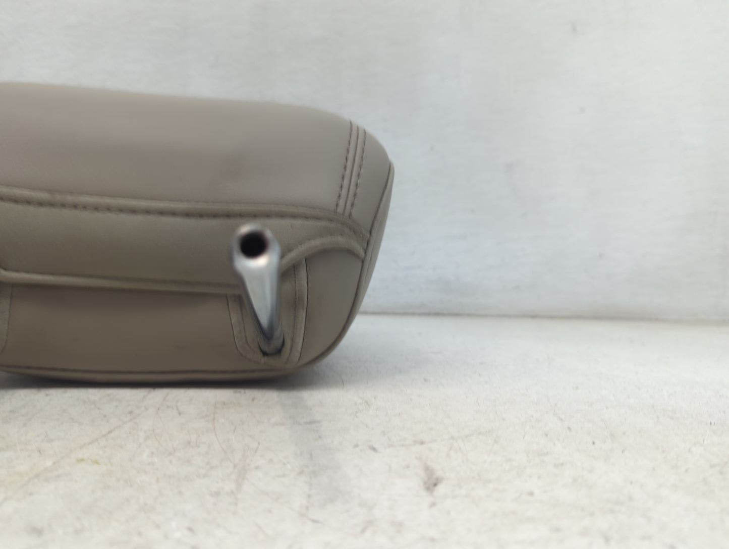 2014 Ford Explorer Headrest Head Rest Front Driver Seat Tan - Oemusedautoparts1.com