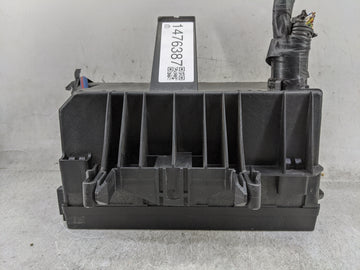 2014 Ford Explorer Fusebox Fuse Box Panel Relay Module P/N:8T2T-14B192-BA 8T2T-14B192-AA Fits OEM Used Auto Parts - Oemuseda