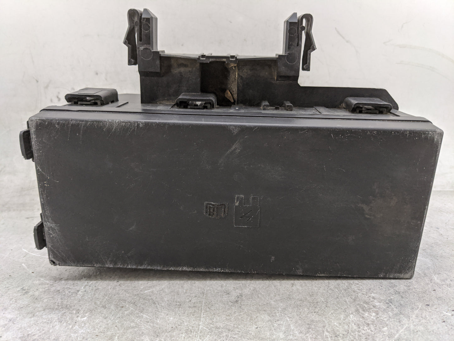 2014 Ford Explorer Fusebox Fuse Box Panel Relay Module P/N:8T2T-14B192-BA 8T2T-14B192-AA Fits OEM Used Auto Parts - Oemuseda