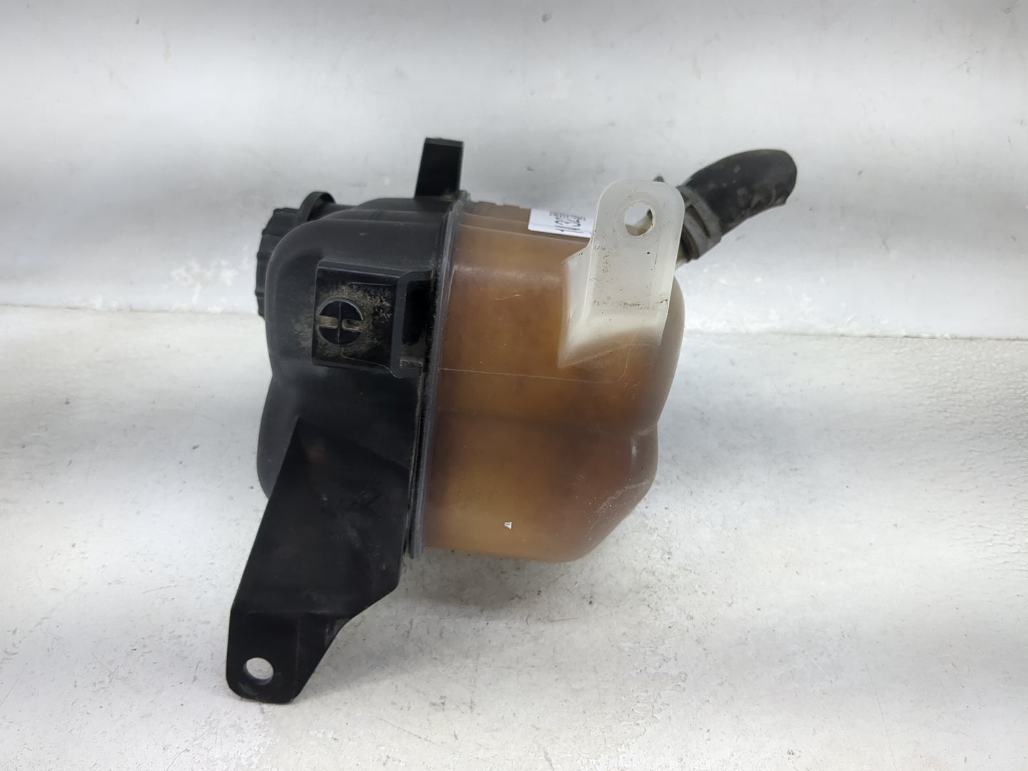 Ford Explorer Radiator Coolant Overflow Expansion Tank Bottle 1477132 - Oemusedautoparts1.com