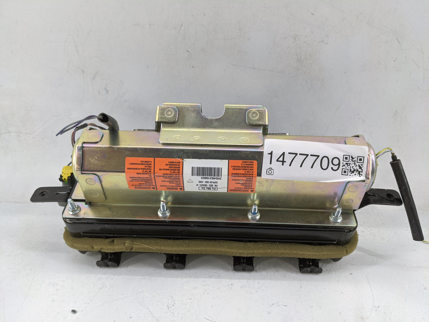 2014 Ford Explorer Air Bag Passenger Right Dashboard OEM P/N:D853-78044A74-AF Fits OEM Used Auto Parts - Oemusedautoparts1.c