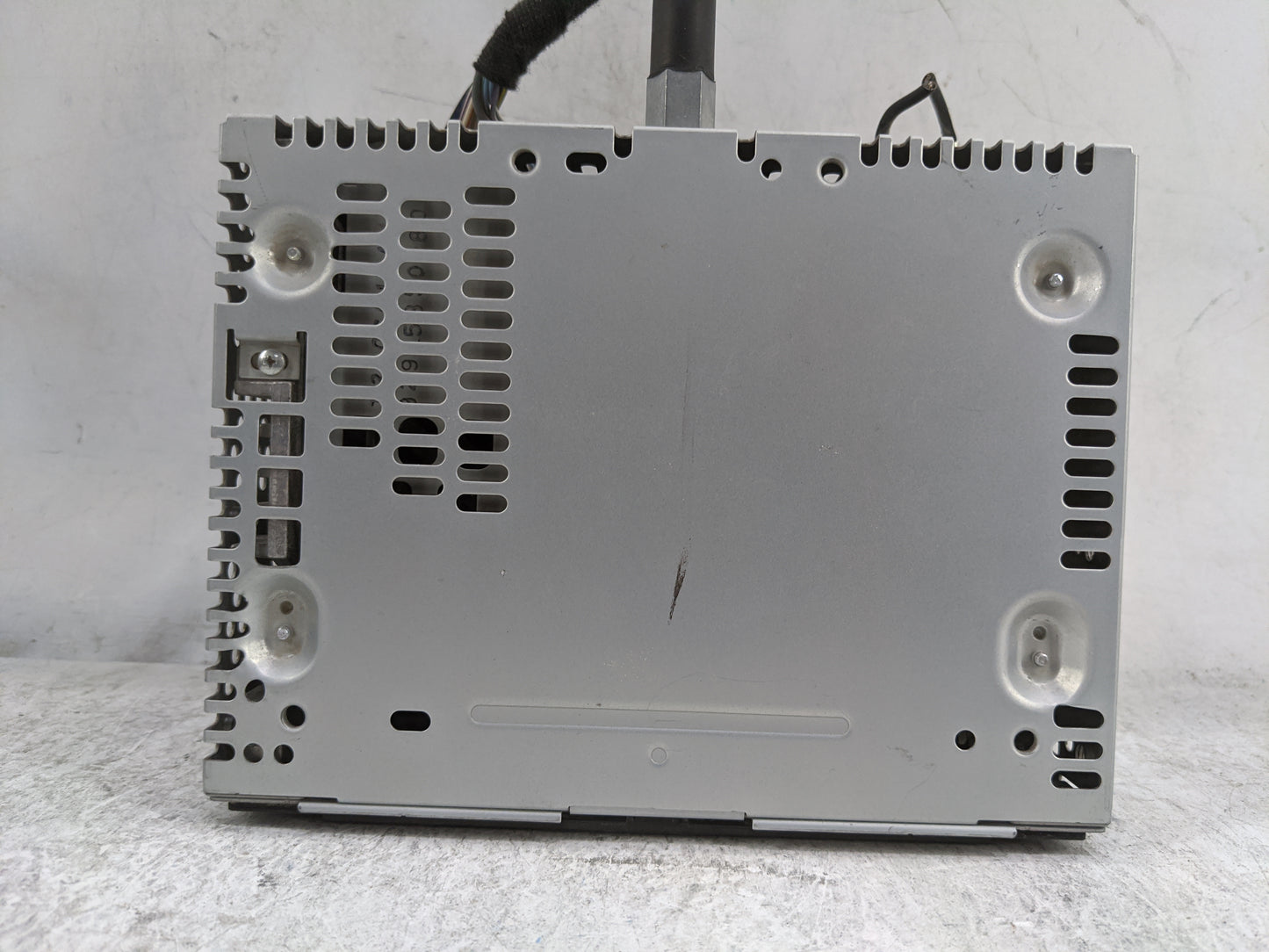 2014 Ford Explorer Radio AM FM Cd Player Receiver Replacement P/N:PU-3910L-C EB5T-19C107-EA, 276-1056-76 Fits OEM Used Auto 