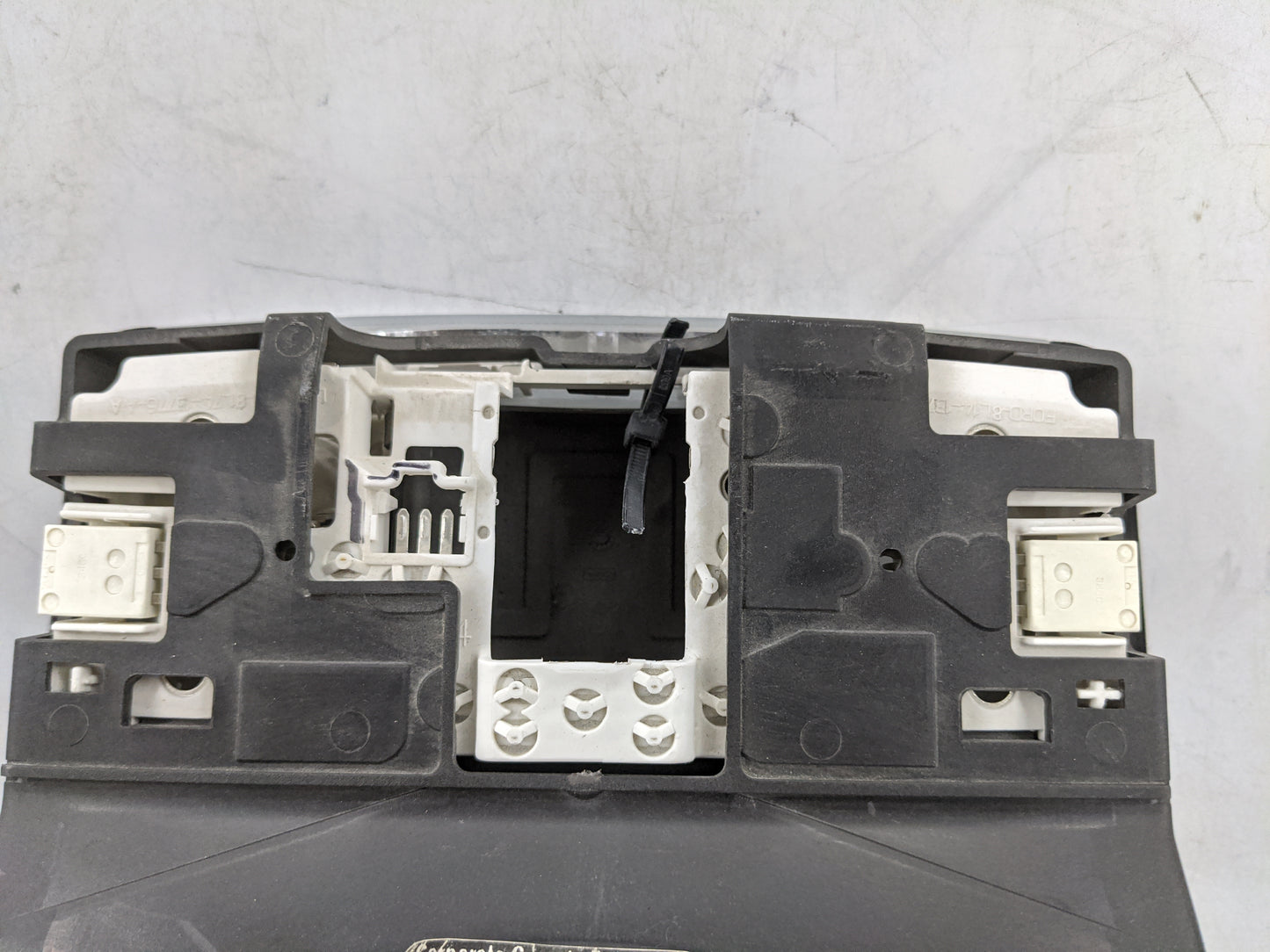 2011-2015 Ford Explorer Overhead Roof Console Black 1478346 - Oemusedautoparts1.com