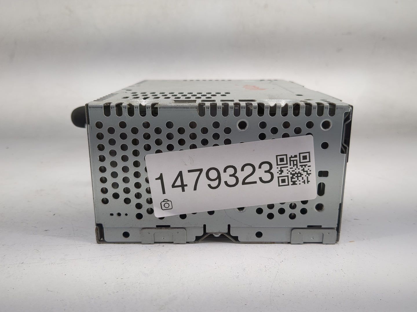 2014 Ford Explorer Radio AM FM Cd Player Receiver Replacement P/N:PU-3890L-A Fits OEM Used Auto Parts - Oemusedautoparts1.co