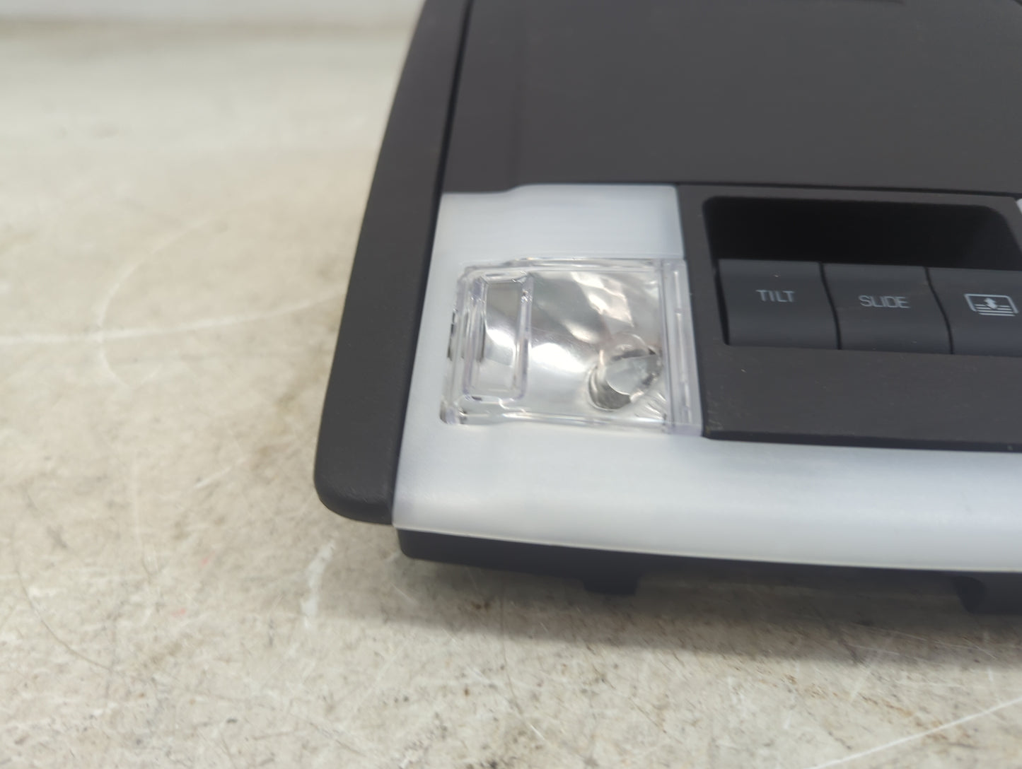 Ford Explorer Overhead Console W/rear Climate Control Black 1482760 - Oemusedautoparts1.com