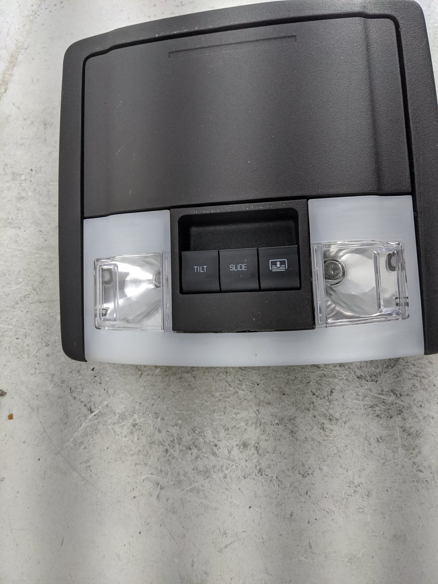 2011-2015 Ford Explorer Overhead Console W/rear Climate Control Black - Oemusedautoparts1.com