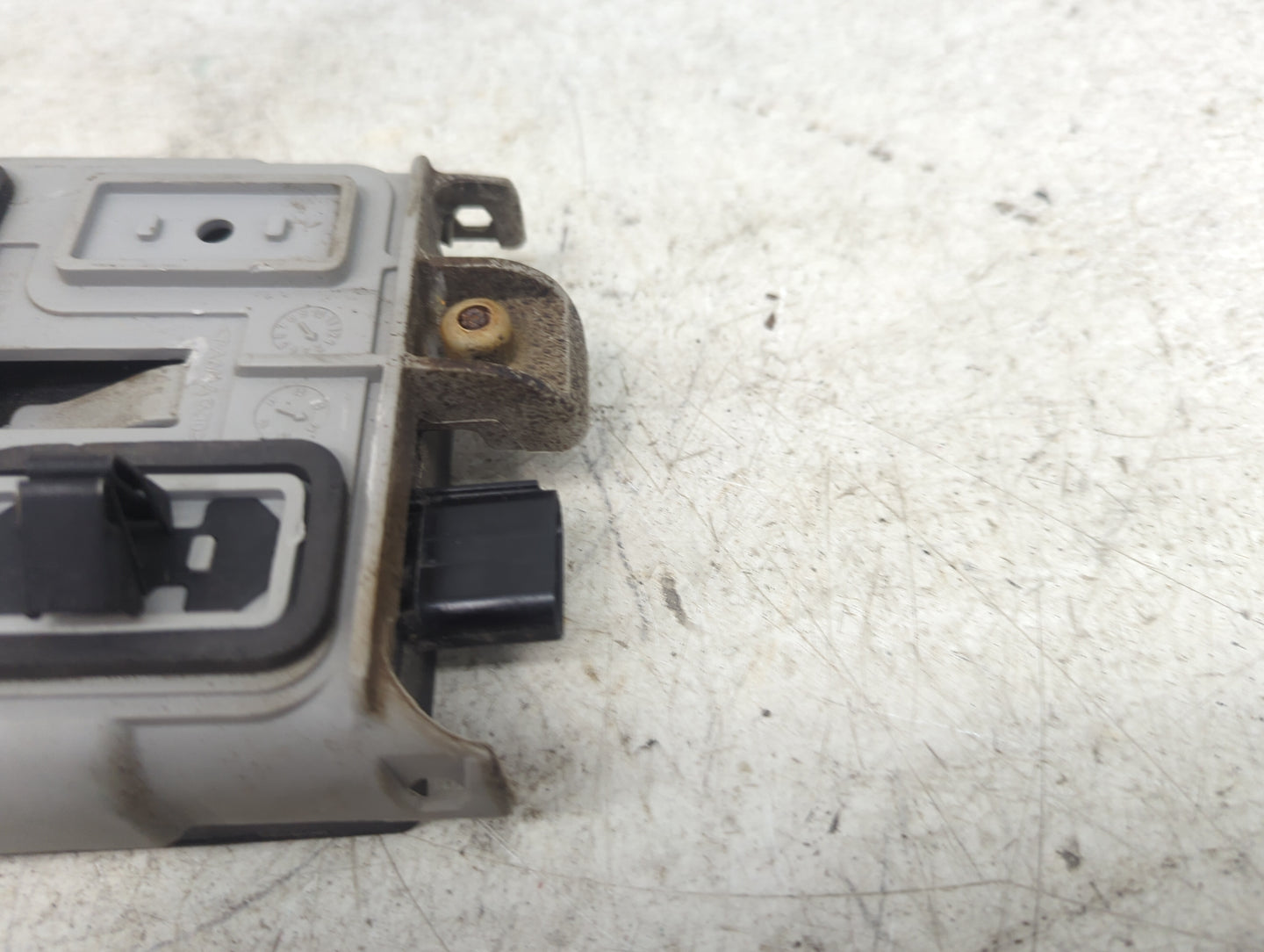 2013-2015 Ford Explorer Backup Camera Or Backup Sensor 1483794 - Oemusedautoparts1.com