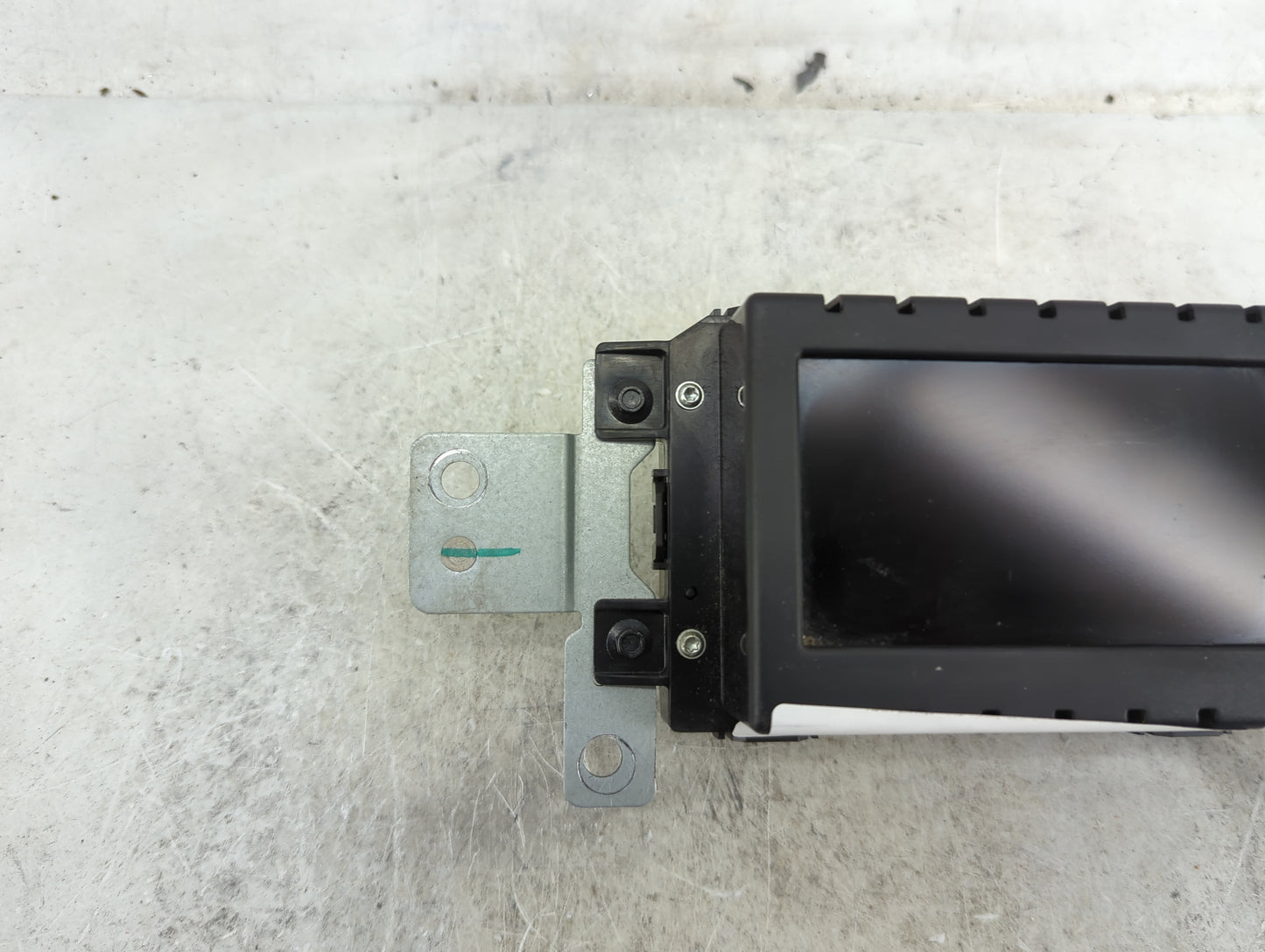 2013-2014 Ford Explorer Information Display Screen 1487095 - Oemusedautoparts1.com