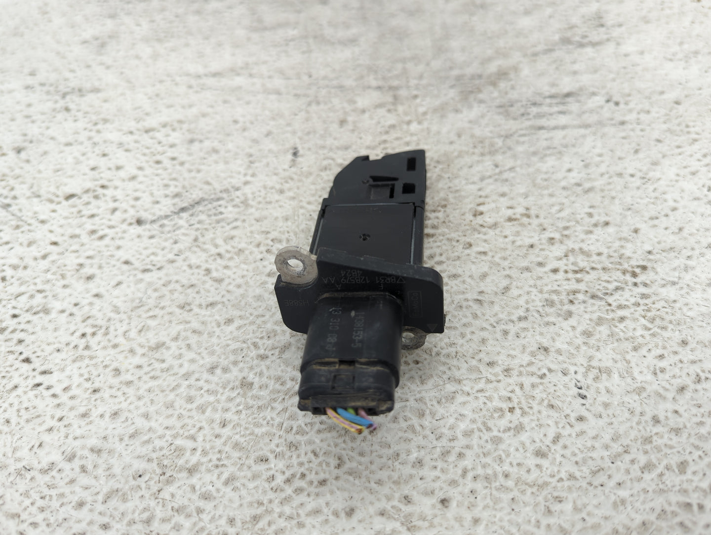 2013-2015 Ford Explorer Mass Air Flow Meter Maf 1487816 - Oemusedautoparts1.com
