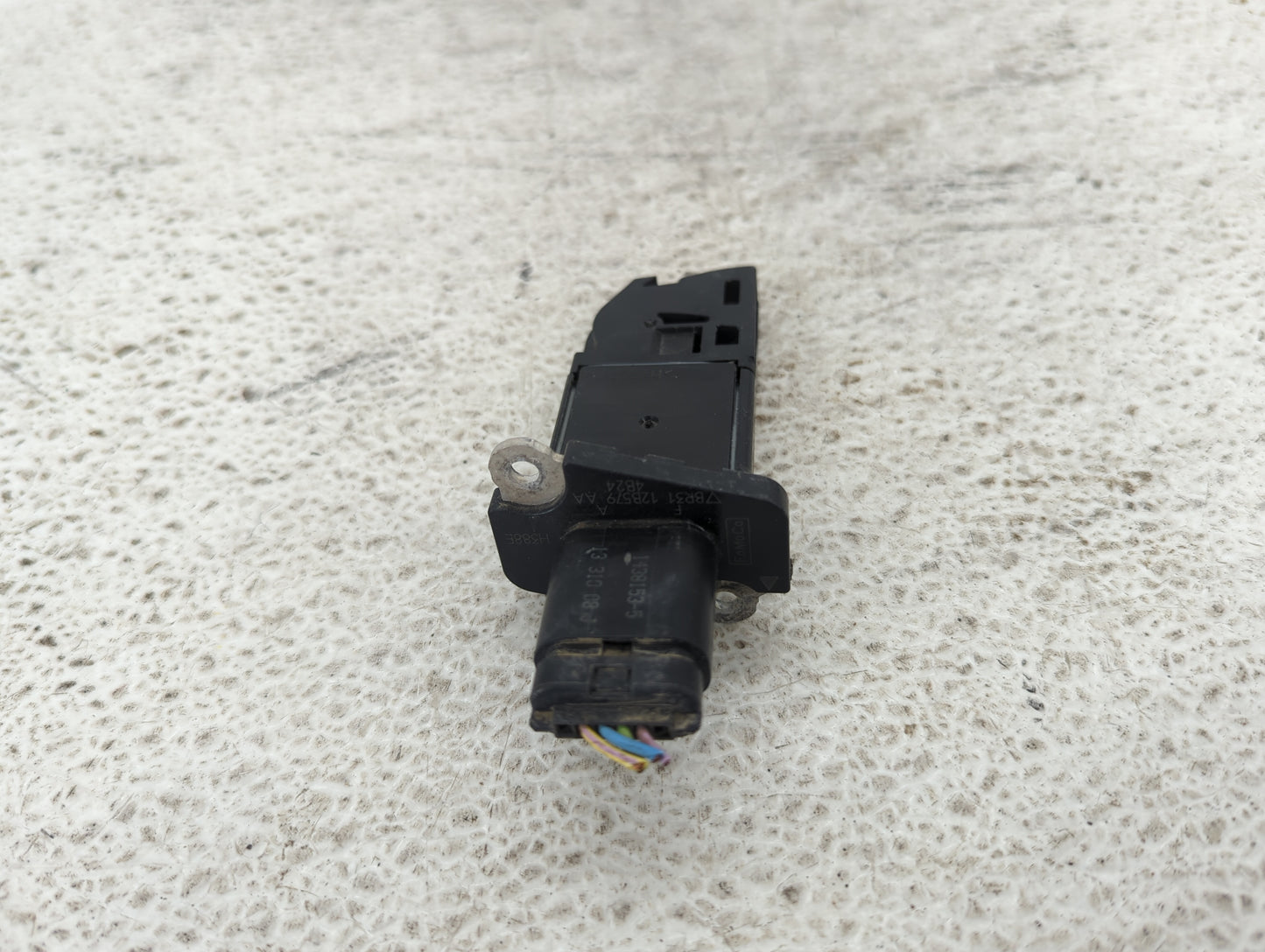 2013-2015 Ford Explorer Mass Air Flow Meter Maf 1487816 - Oemusedautoparts1.com