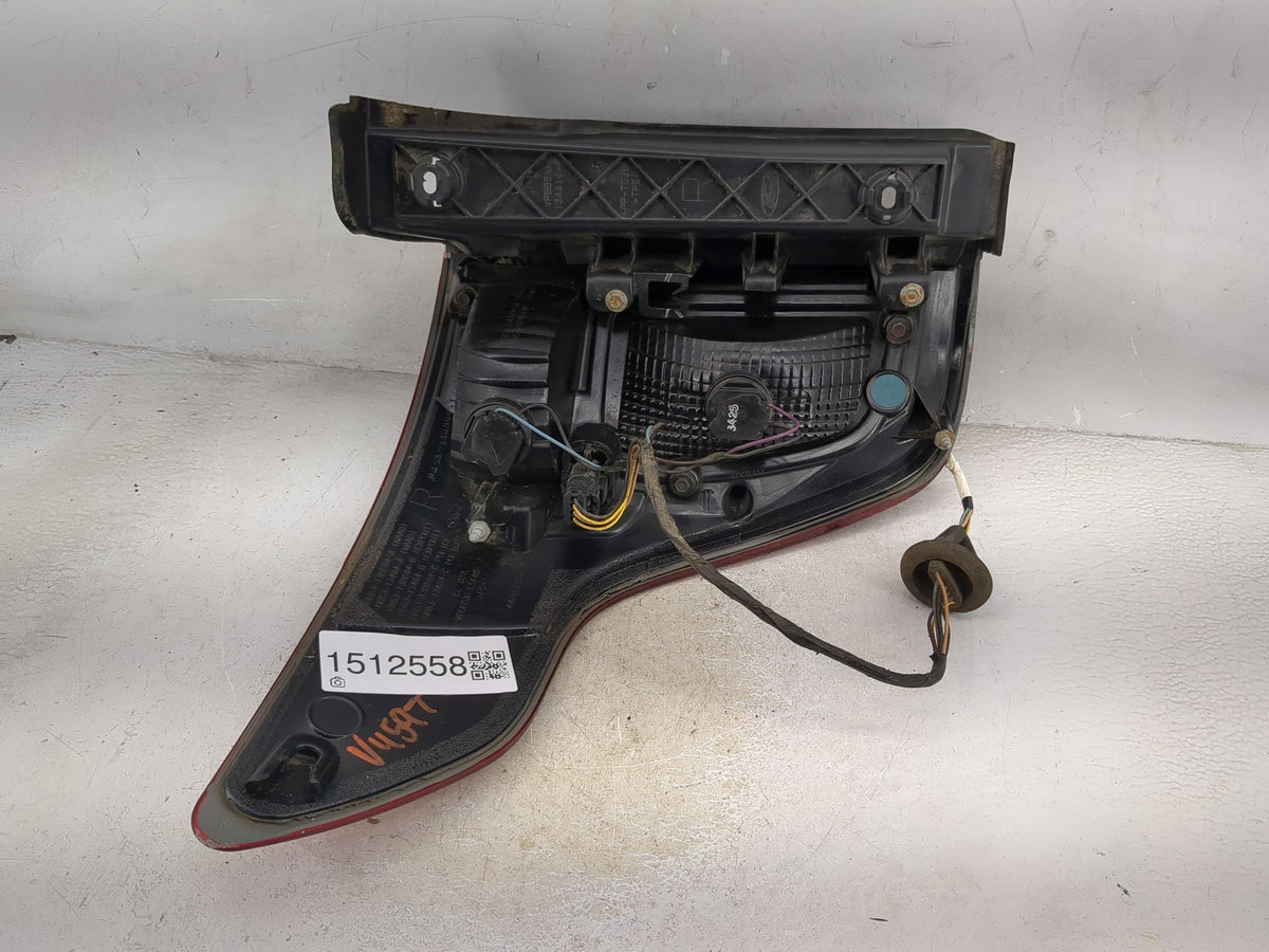 2014 Ford Explorer Tail Light Assembly Passenger Right OEM Fits OEM Used Auto Parts - Oemusedautoparts1.com