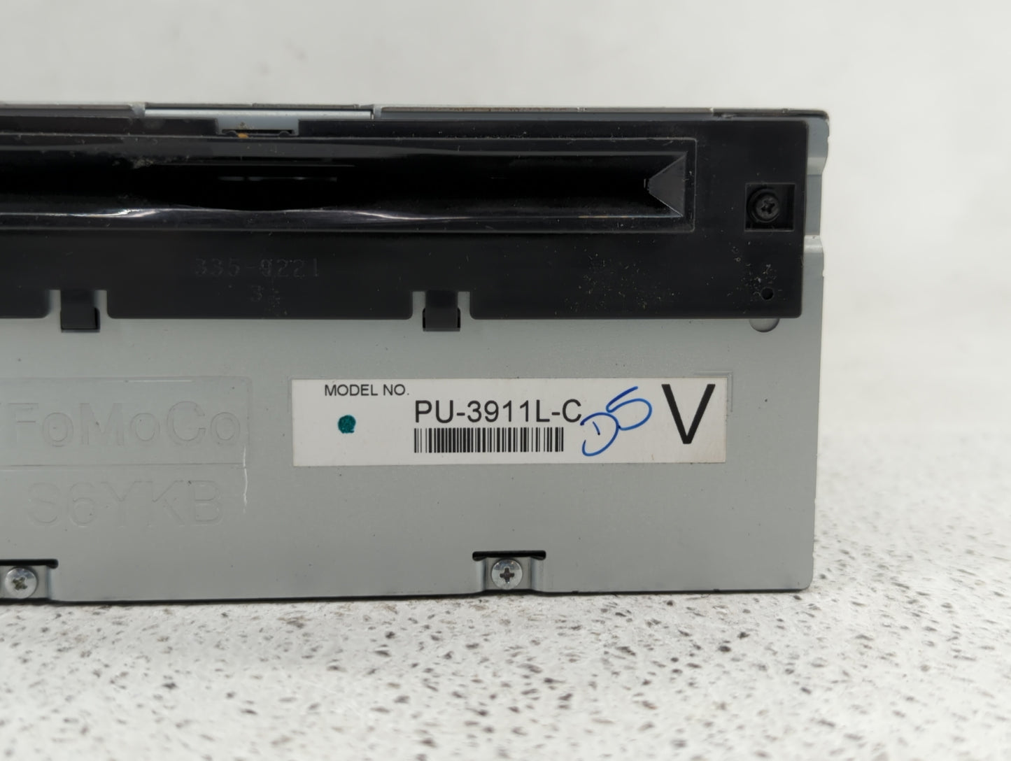 2014 Ford Explorer Radio AM FM Cd Player Receiver Replacement P/N:EB5T-19C107-FA EB5T-19C107-FC Fits OEM Used Auto Parts - O