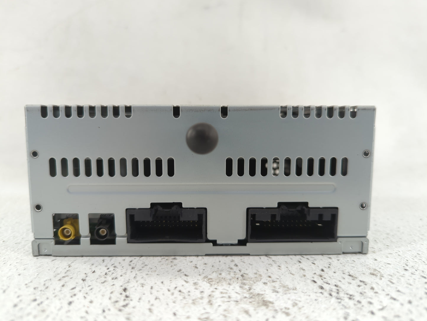 2014 Ford Explorer Radio AM FM Cd Player Receiver Replacement P/N:EB5T-19C107-FA EB5T-19C107-FC Fits OEM Used Auto Parts - O