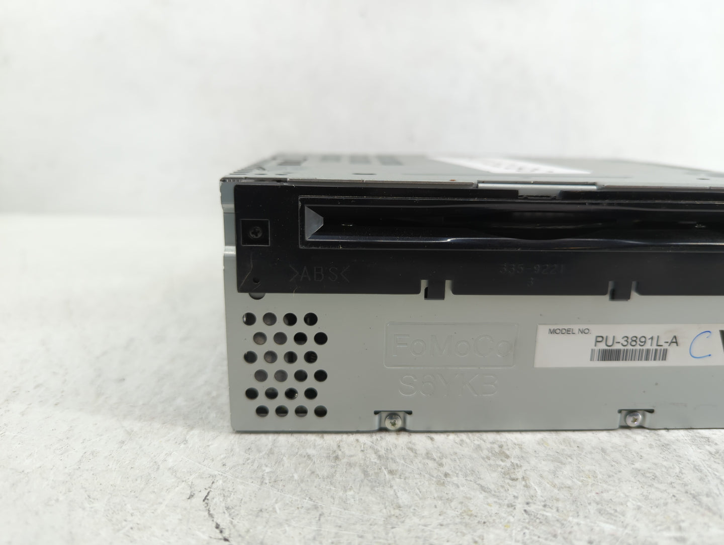 2014-2014 Ford Explorer Am Fm Cd Player Radio Receiver - Oemusedautoparts1.com