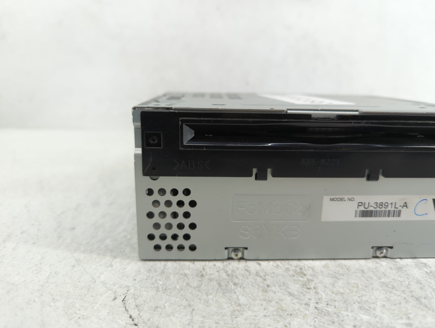 2014-2014 Ford Explorer Am Fm Cd Player Radio Receiver - Oemusedautoparts1.com