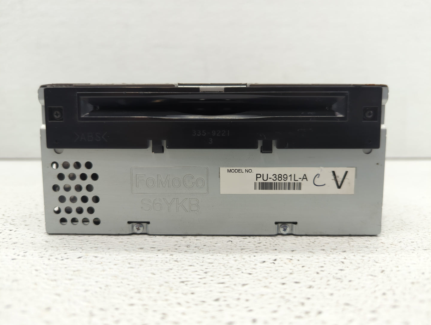 2014-2014 Ford Explorer Am Fm Cd Player Radio Receiver - Oemusedautoparts1.com