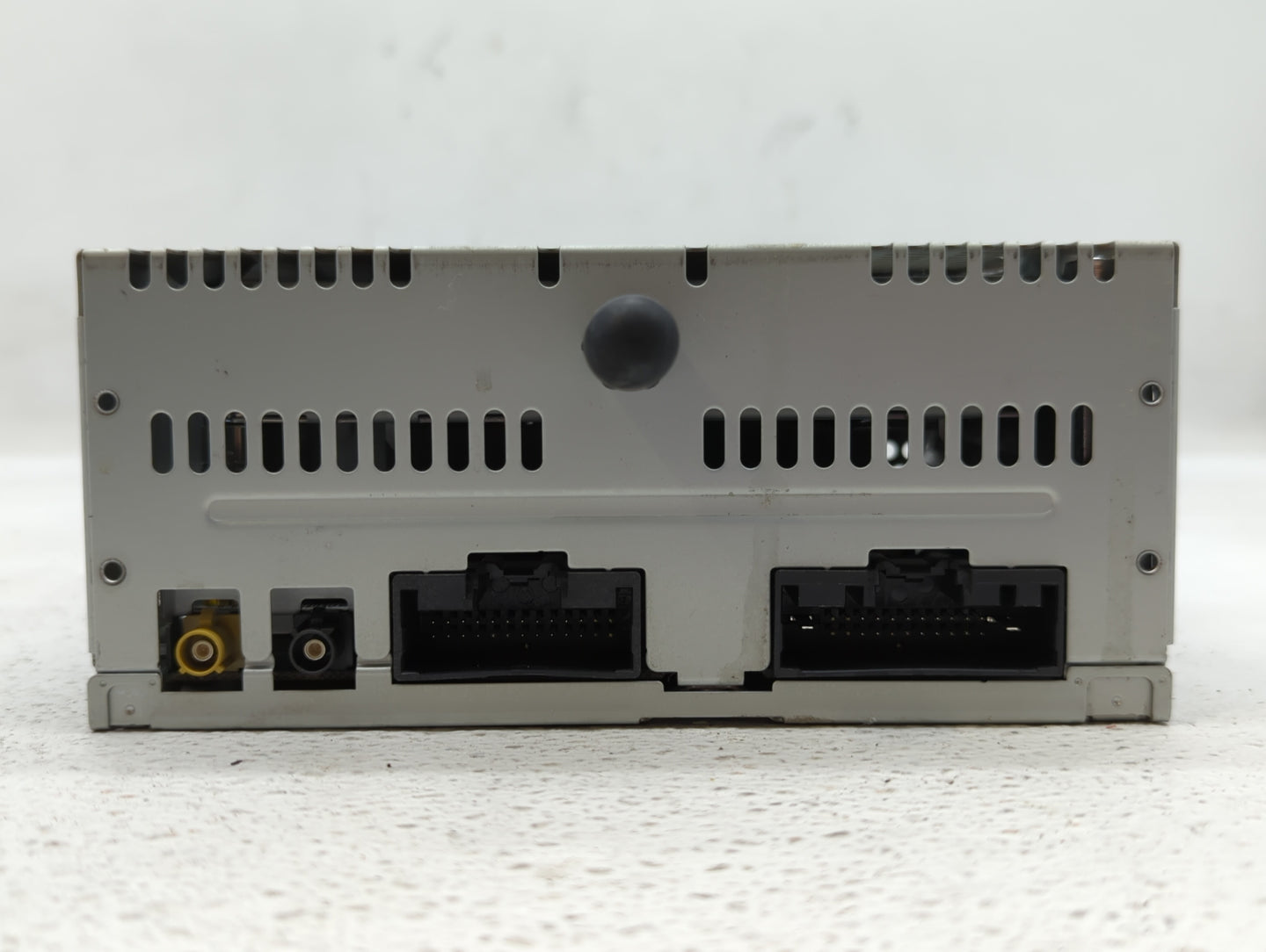 2014-2014 Ford Explorer Am Fm Cd Player Radio Receiver - Oemusedautoparts1.com