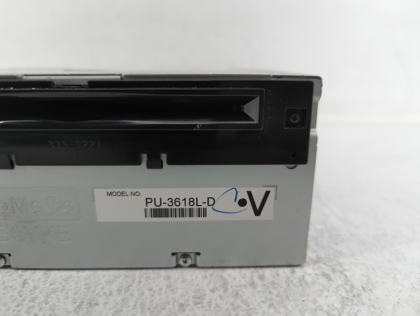2014 Ford Explorer Radio AM FM Cd Player Receiver Replacement P/N:EB5T19C107CB EB5T-19C107-CB Fits OEM Used Auto Parts - Oem